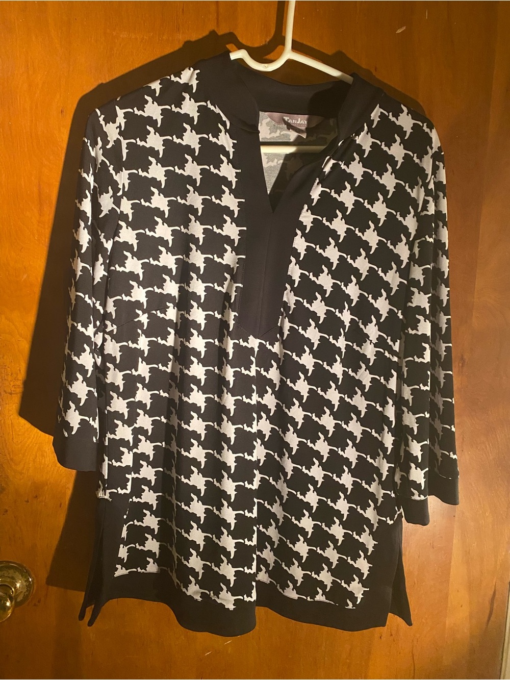 TanJay Black and White Houndstooth-Style Long Sleeve women’s Shirt